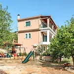 Daratos 3 Apartament